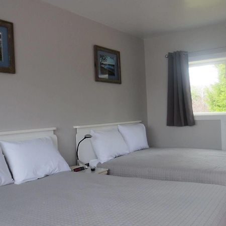 The Sunshine Inn Parrsboro Екстериор снимка